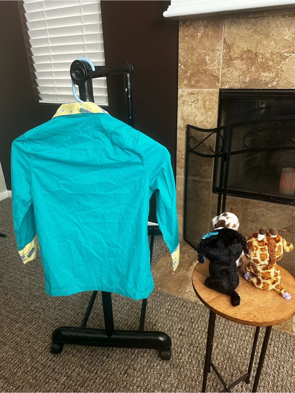 2003 Vintage Toys R Us Imaginarium Veterinarian Doctor Dress Up Bundle.